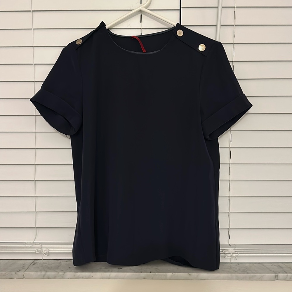 Ch Carolina herrera navy crape blouse